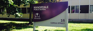 Picture of the front of Manordale School